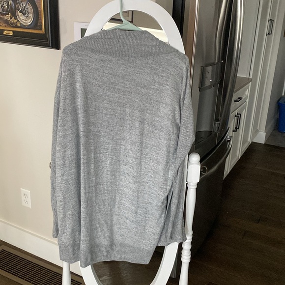 Gap super soft grey long cardigan sweater. Women size L. - Picture 2 of 3